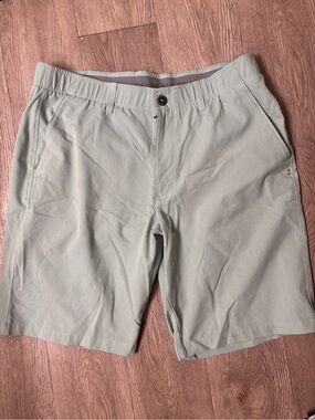 Under Armour Light Sage Men’s Flat Front Performance Shorts